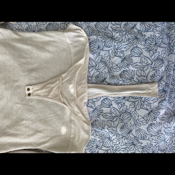 Long Sleeve Scoop Neck Bodysuit - Picture 7 of 8